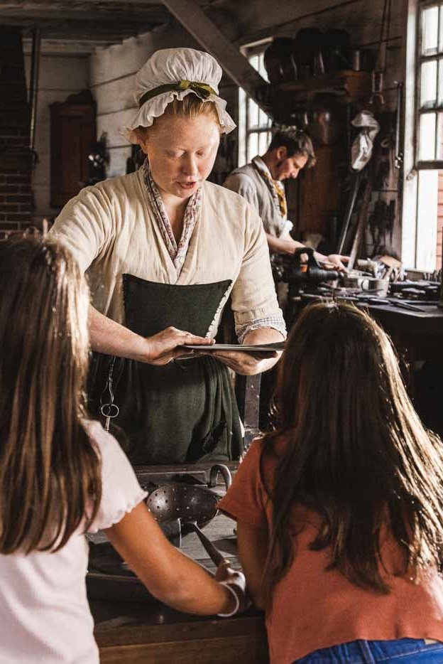 Historic-Area_Blacksmith-Williamsburg_Williamsburg_VA_September_2022_TheVacationChannel-060_p5yvi1