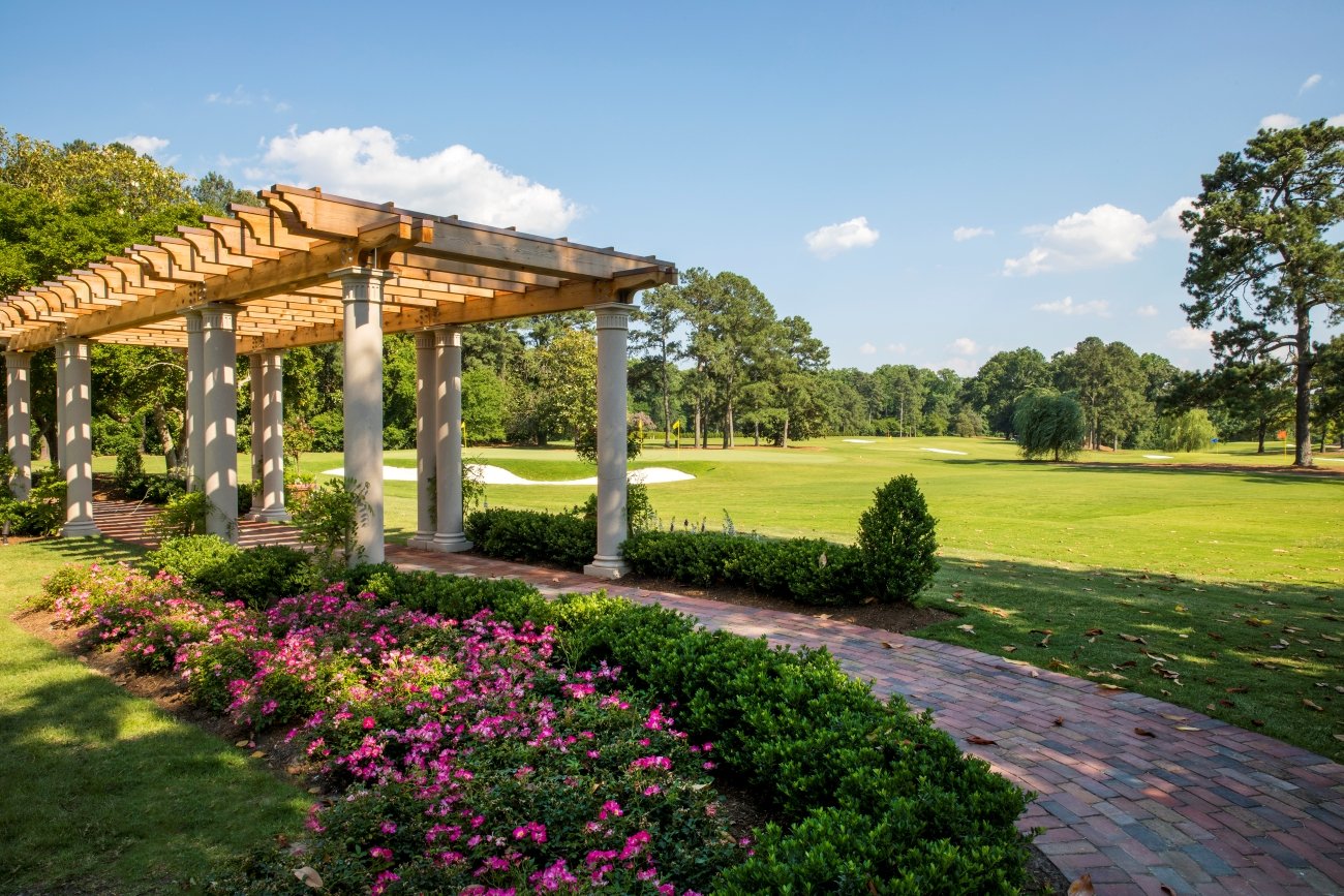 Queen's Terrace & Pergola Walkway