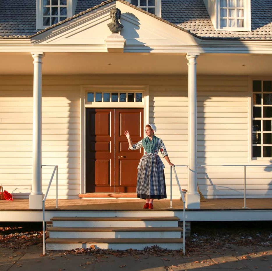 raleigh-tavern-porch-2017.jpg