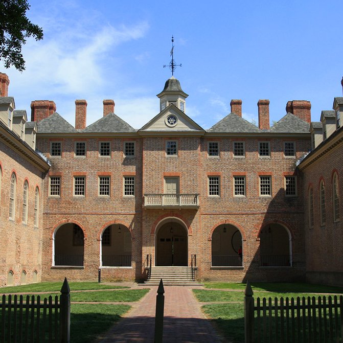 wren-building-back-fence